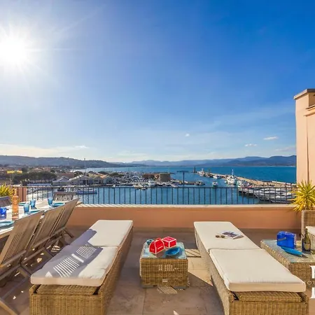 Duplex With Panoramic Views - Port Of *
